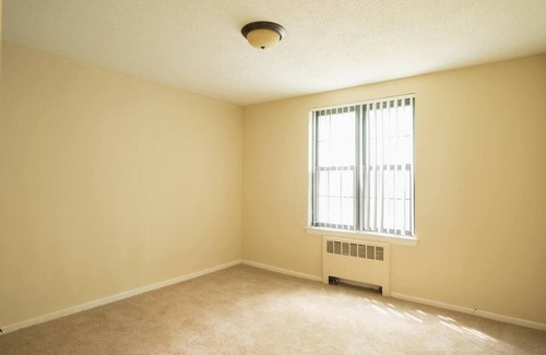 Albany Apartment | Centrally Located 10 mins from Airport, Downtown and Malls Apartment.