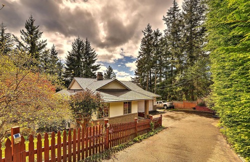 Regional District of Nanaimo House | Centrally Located 3 bedroom Vancouver Island Vacation Home