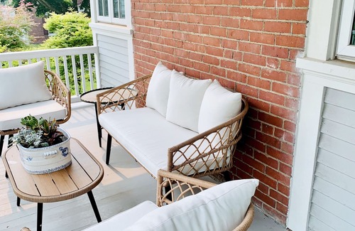 South End House | Centrally located, a Beautiful Landmark House for an ideal Family Getaway!