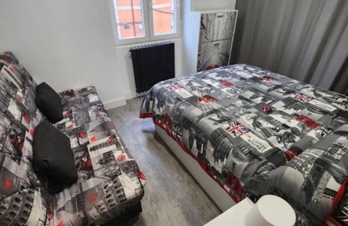 Leon Apartment | Centrally located apartment, close to hospitals and downtown.