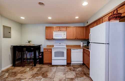 Clifton Heights House | Centrally located lovely 1 BR home w/free parking