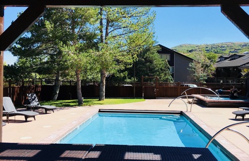 North Park City Condo | Centrally Located Studio Condo, minutes from Main St and Skiing!