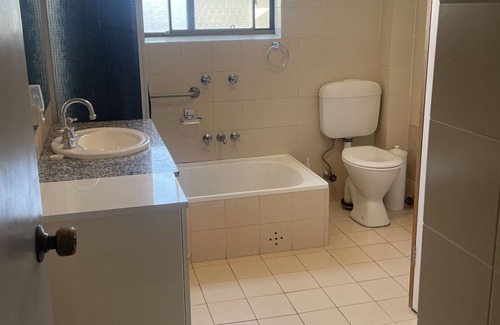 Tuncurry Apartment | Centrally located Tuncurry unit.