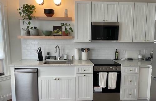 Old North End Apartment | Centrally located walkable to downtown with free parking! Newly renovated 1b/1ba