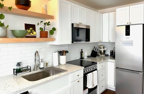 Old North End Apartment | Centrally located walkable to downtown with free parking! Newly renovated 1b/1ba