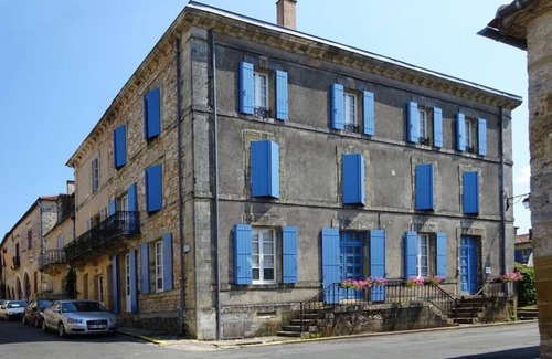 Monpazier House | Centre of beautiful Monpazier with pool - One Bedroom ground floor