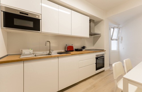 Santa Cruz de Tenerife Condo | Centric in Plaza del Principe. 300mb wifi.