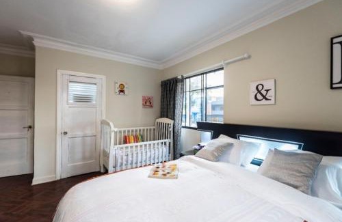 Lince House | Centric, spacious and petfriendly guest house in the best location in Lince