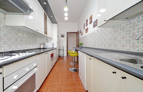 San Giovanni Apartment | Cerreto Di Spoleto, Spacious, Comfortable & Bright 4 Br Flat By Halldis
