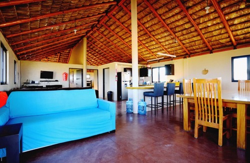 Cerritos House | Cerritos Beach Palace 3 Suites