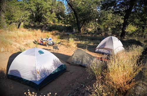 Pinehurst RV Rental | CG32 Small 15X10 ft. Campsite/Shower - Kings Canyon & Sequoia NP