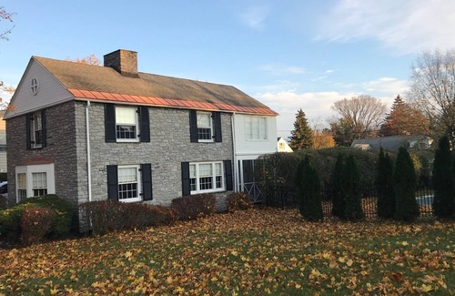 Utica House | Château Crestway, Utica, NY