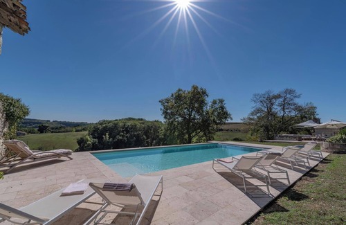 Saint-Martin-de-Beauville Villa | Château de Galaup - Five Bedroom Villa, Sleeps 10