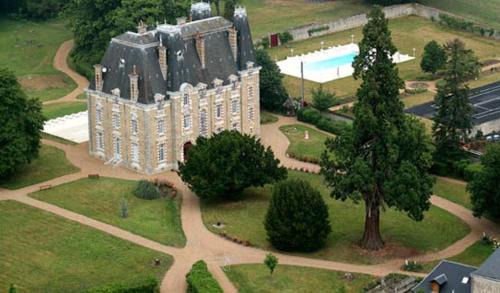 Parigne-lʼEveque Bed & Breakfast | Château de Montbraye