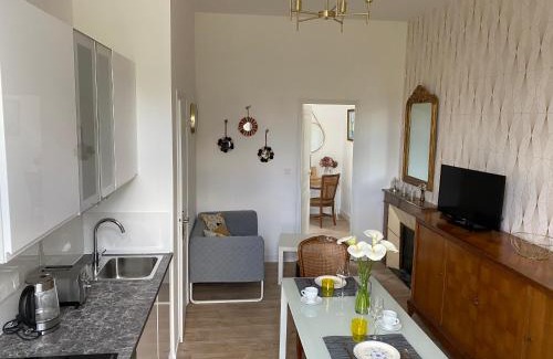 Saint-Fulgent Apartment | Château de St-Fulgent, gîte Le Parc