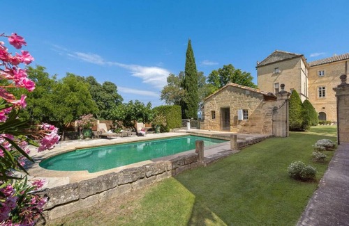 Saint-Siffret House | Château "les deux Lions" au coeur d'un village historique proche d'Uzes