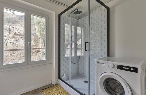Chateau-Thierry Apartment | Château Saphir - T2 Spacious inner-city location