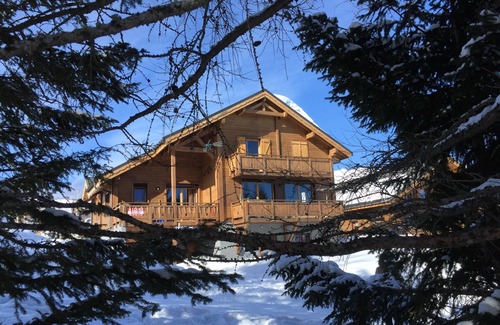 La Toussuire Ski Chalet | CHALET 8 PEOPLE 80 M2 GROUND FLOOR AT THE FOOT OF THE SLOPES