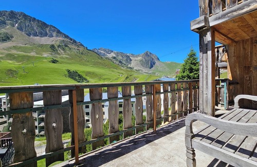 La Mongie Ski Chalet | Chalet à La Mongie, 10 Personnes, Déco Montagne, Sans vis à Vis, Tout Confort
