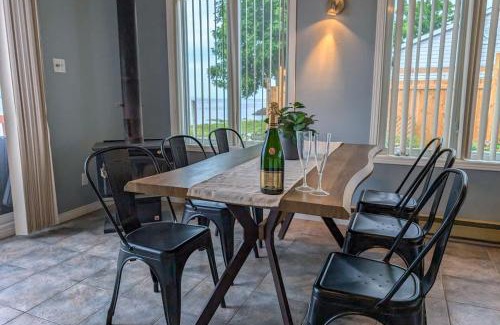 Cap-Saint-Ignace Ski Chalet | Chalet #13 Waterfront with Spa Fireplace Wifi & AC
