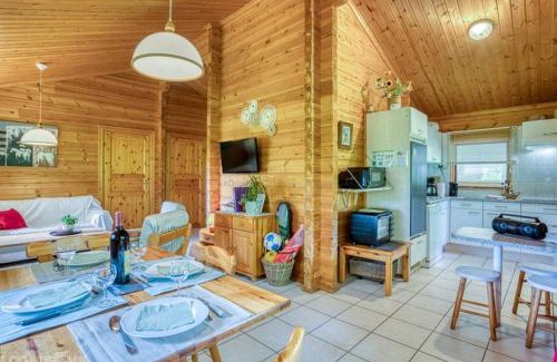 Mauroux Ski Chalet | Chalet 17 tournesol Mauroux