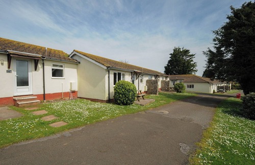 Brixham Cottage | CHALET 2 AT LANDSCOVE HOLIDAY PARK, with pool in Brixham