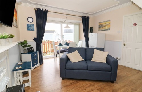 Bridlington Cottage | CHALET 235, pet friendly, country holiday cottage in Bridlington