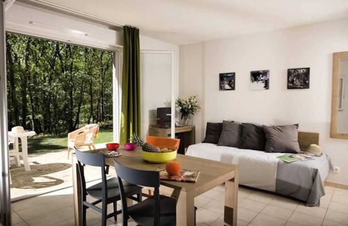 Saumur Ski Chalet | Chalet 3 étoiles - Piscine - ccaiica