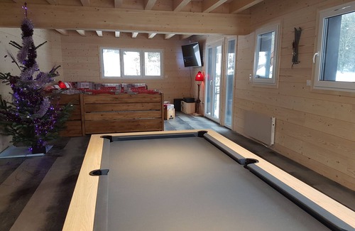 Gerardmer Ski Chalet | Chalet 360 m2 Piscine Interieure Chauffée spa Sauna Flipper air Hockey Baby Foot