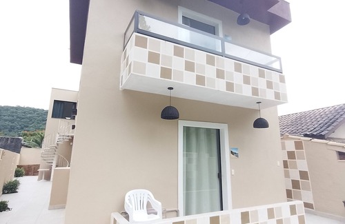 Caraguatatuba Ski Chalet | Chalet 4🏠 private kitchen in gated community! OPENING! 1st floor