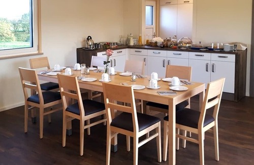 Pilsach Apartment | Chalet (44 m2) mitten im Grünen mit kostenfreiem WLAN