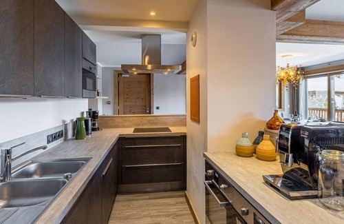 Belle Plagne Ski Chalet | Chalet, 50m from ski slopes, view mountain/street, sauna, terrace, balcony, fireplace or stove, tv