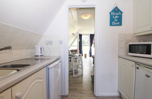 Great Mongeham Cottage | CHALET 58 - THE BEACH HOUSE, family friendly, with pool in Kingsdown