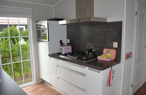 Serooskerke Ski Chalet | Chalet 76 in Zeeland on a child-friendly campsite, close to the beach