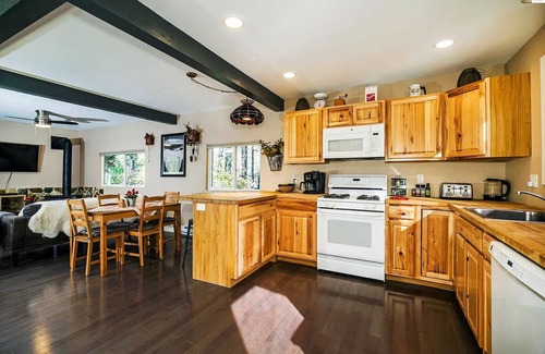 Sandpoint Ski Chalet | Chalet at the base of Schweitzer Mountain