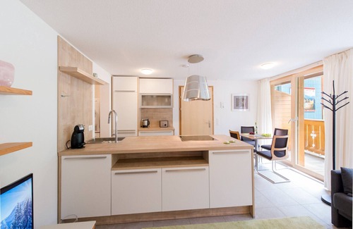 Wengen Apartment | Chalet Belmont 3: top central location