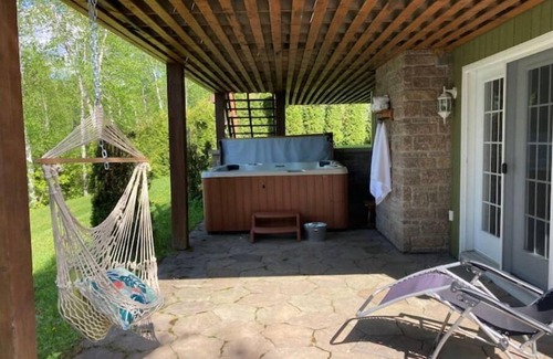 Saint-David-de-Falardeau Ski Chalet | Chalet Grand-père Tortue