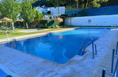 Montecorto Ski Chalet | Chalet 'Casa Las Vistas' with Mountain View, Private Terrace and Balcony