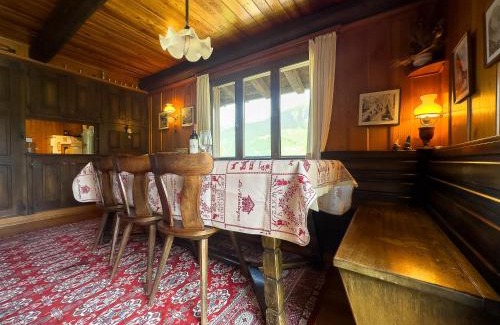 Liddes House | Chalet cosy, vue Alpes, cheminée & grande terrasse