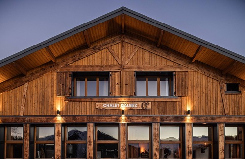 Albiez-Montrond Ski Chalet | Chalet D'albiez with Mountain View, Private Terrace and Wi-Fi