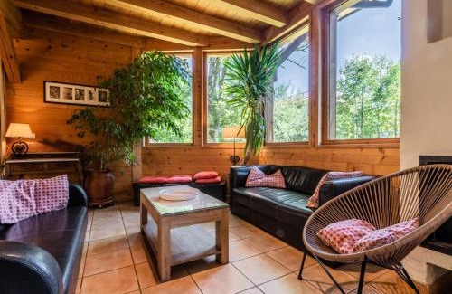Les Gets Ski Chalet | Chalet de 7 pièces avec jacuzzi et Wi-Fi, proche des télécabines et du centre des Gets - FR-1-671-4