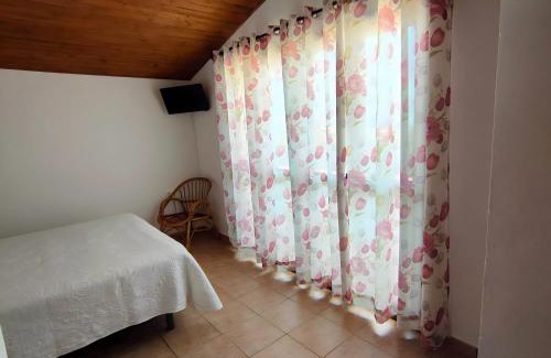 Conil de la Frontera House | Chalet de dos plantas con jardín, solo familias y parejas