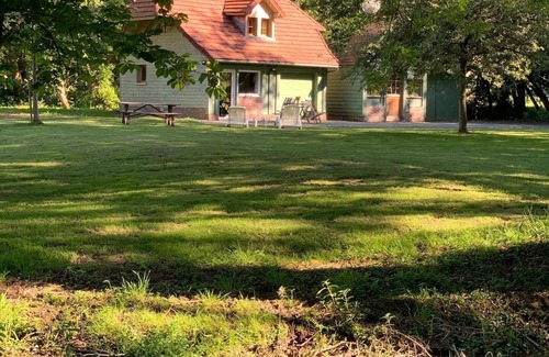 Canehan House | Chalet de l'Yères Country gite