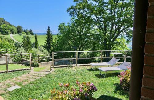 Montescudaio Villa | Chalet Elena in Montescudaio, ground floor with fenced garden