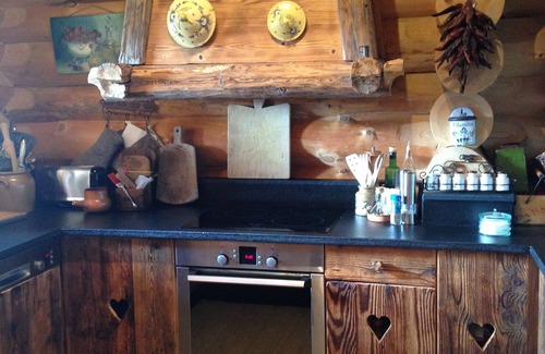 Les Angles Ski Chalet | CHALET EN LOGS ANGLES 6 TO 9 PEOPLE 4 STARS VIEW OF LAKE MATEMALE