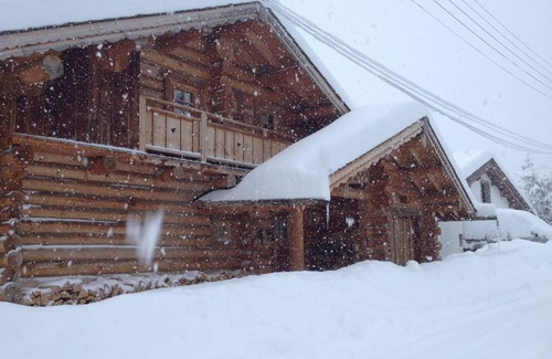 Les Angles Ski Chalet | CHALET EN LOGS ANGLES 6 TO 9 PEOPLE 4 STARS VIEW OF LAKE MATEMALE