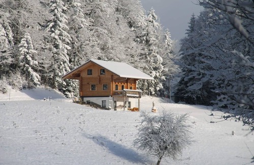Neuschoenau Apartment | Chalet für bis zu 5 Personen mit Großer Wohnstube