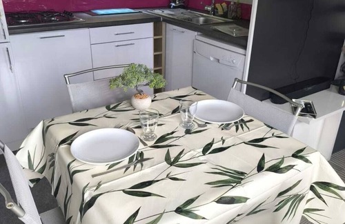 Laz Ski Chalet | Chalet for 4, garden, TV + Netflix wifi in Laz