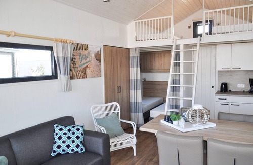 Municipality of Hellevoetsluis House | Chalet for 4 persons with terrace