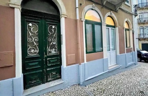 Alfama Ski Chalet | Chalet for 5 in the heart of Lisbon